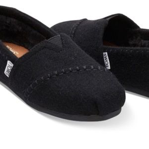 Woolen TOMS BLACK WOMEN'S CLASSICS Brand New
